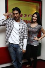 Prateik Babbar and Amyra Dastur at Radio Mirchi Mumbai studio for promotion of their upcoming movie Issaq on 24th July 2013 (7).JPG